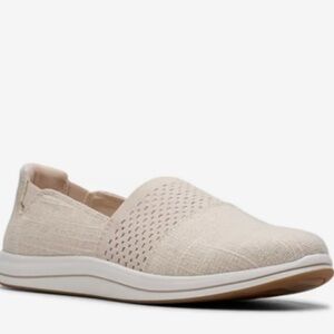 Clarks Breeze Vibe Slip-On Sneaker - Women's size 9 1/2